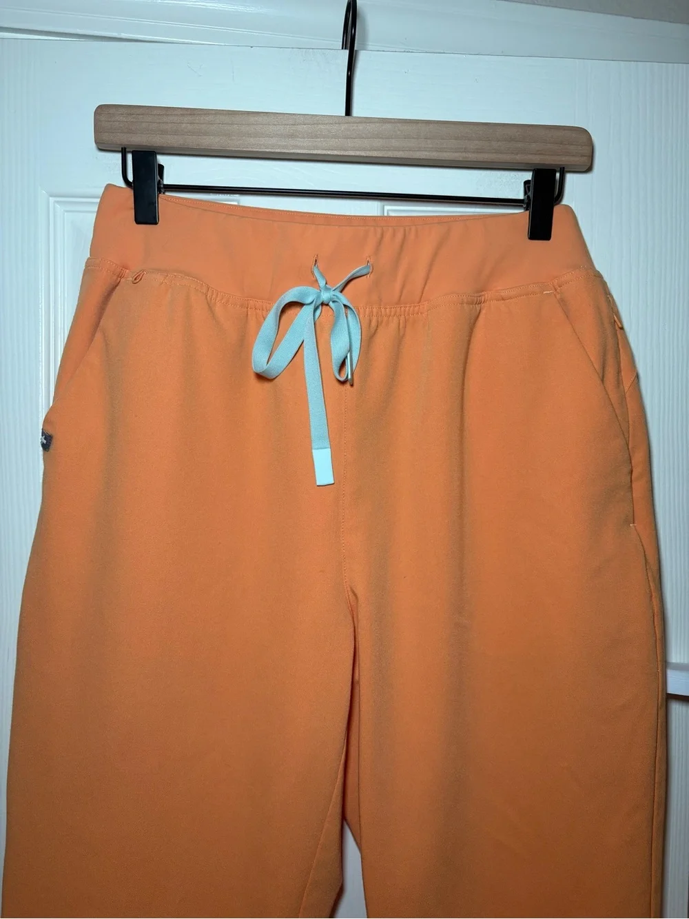 FIGS Scrub Pants Medium Shaka Orange High Waisted Tapered Stretch Medical